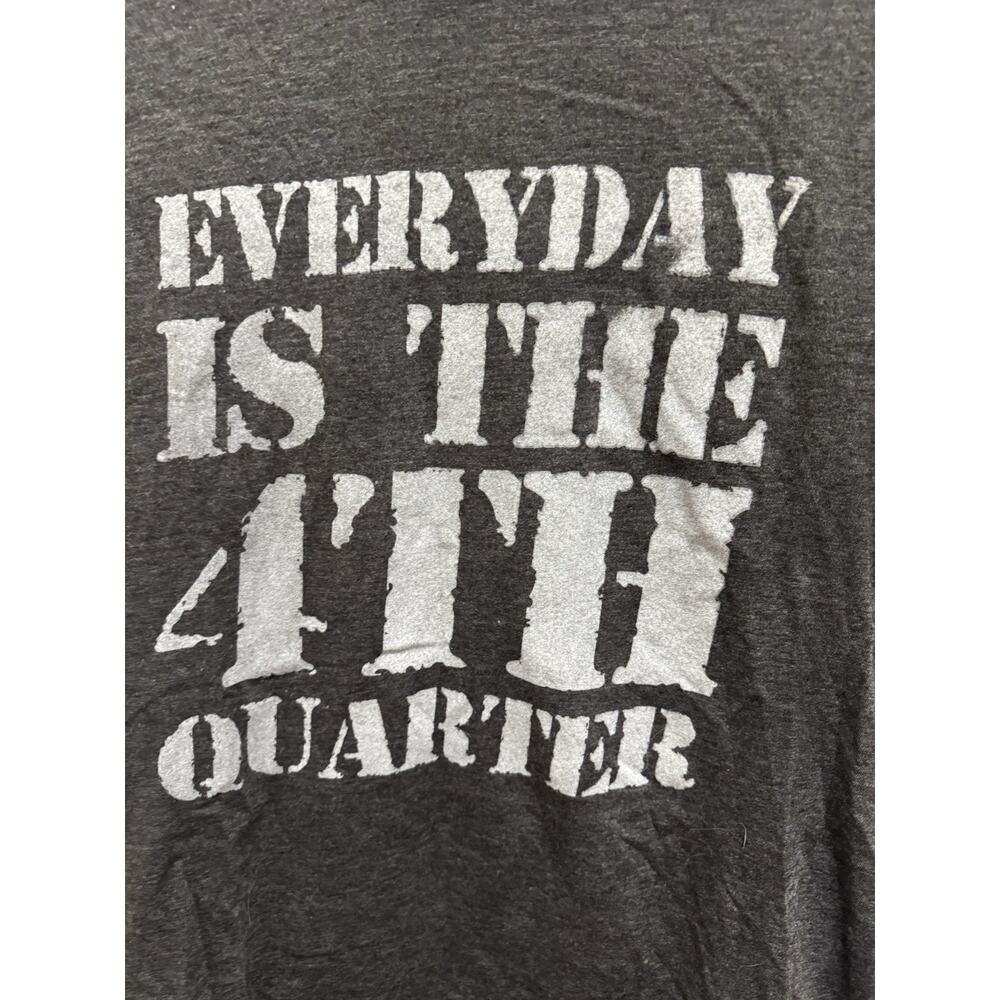 District Important Tee Every Day Is The 4th Quarter Mens Size Medium T Shirt